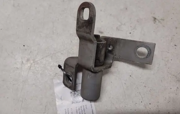 Ford Mondeo MK IV Front door upper hinge