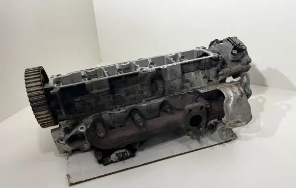 Ford C-MAX II Engine head 9684487210 9672921080