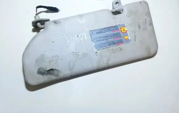 Nissan Almera Tino Sun visor