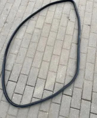 Dodge Durango III Front door rubber seal 