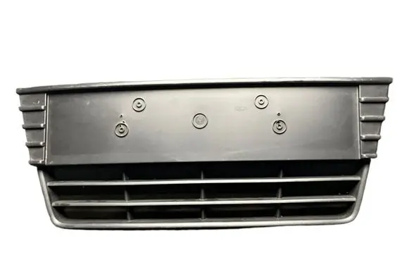 Ford Focus Front bumper lower grill BM5117K945A