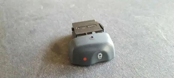 Renault Scenic I Central locking switch button 841242B