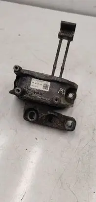 Volkswagen Golf VII Engine mount bracket 5Q0199262CR
