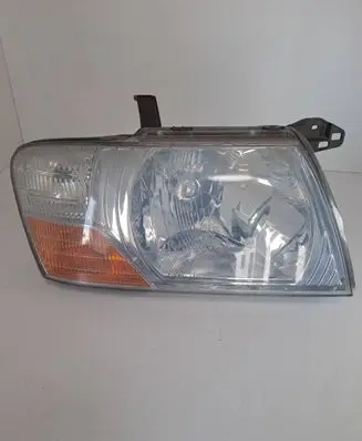 Mitsubishi Pajero Headlight/headlamp 10087420
