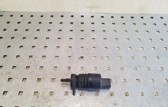 Audi A2 Windscreen/windshield washer pump