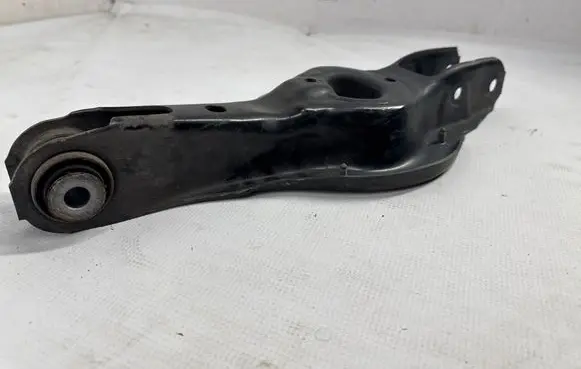 BMW 7 G11 G12 Rear upper control arm/wishbone 6867540 10353212
