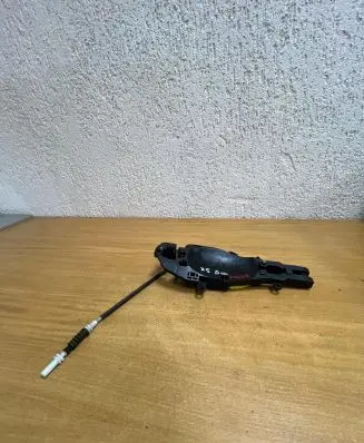 BMW X5 E70 Rear door exterior handle/bracket F4668