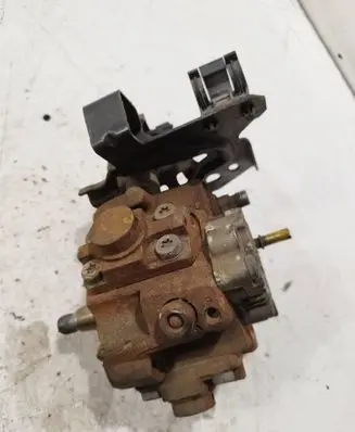 Volvo C30 Fuel injection high pressure pump 9656300380A 0445010102
