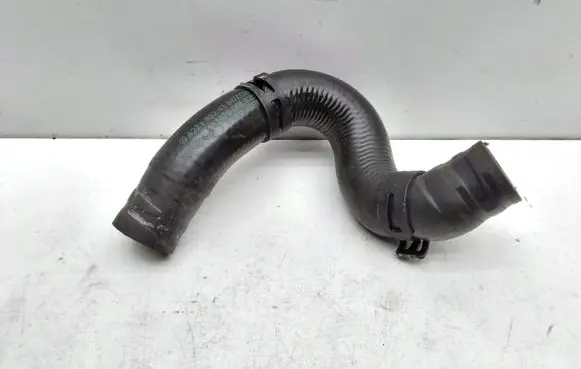 Mercedes-Benz S W221 Engine coolant pipe/hose A2218324394