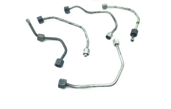 Volvo S60 Fuel injector supply line/pipe 