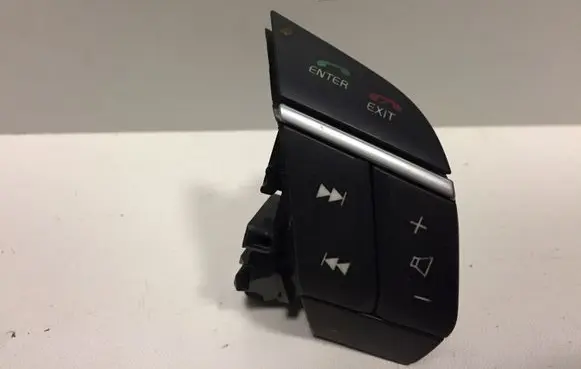 Volvo XC90 Steering wheel buttons/switches 30710708