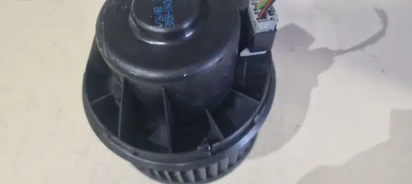 Ford Focus Heater fan/blower 3M5H18456AD