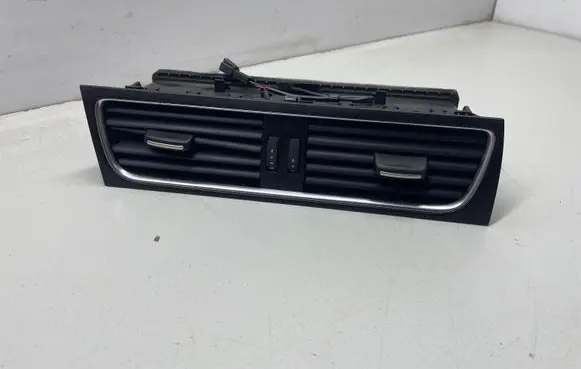 Audi A4 S4 B8 8K Dash center air vent grill 8T1820951C