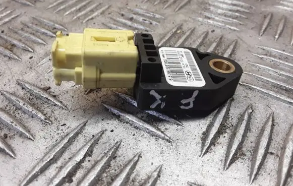 Hyundai Sonata Airbag deployment crash/impact sensor 959202F100