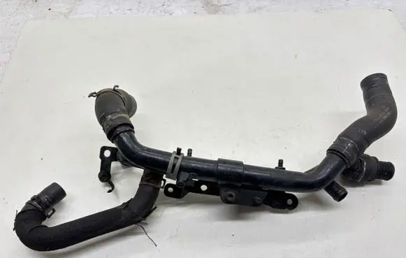 Audi A6 S6 C6 4F Engine coolant pipe/hose 06D121065L