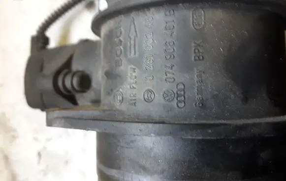 Volkswagen Touran I Mass air flow meter 0281002461