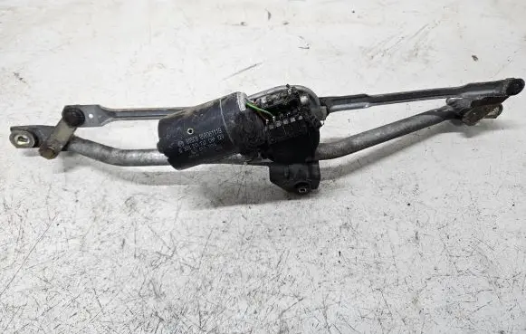 Audi A4 S4 B5 8D Front wiper linkage and motor 0390241117