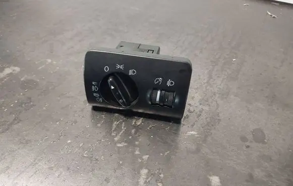 Light switch