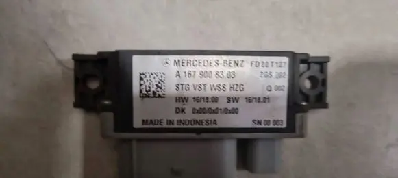 Mercedes-Benz C W205 Glow plug pre-heat relay A1679008303