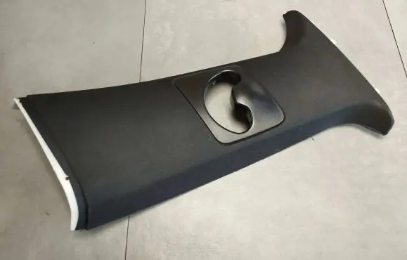 BMW X6 E71 (B) pillar trim (top) 6979850 007113887 15671812