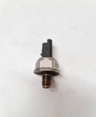 Ford Focus Fuel pressure sensor 9658227880 55PP0603 0924856610