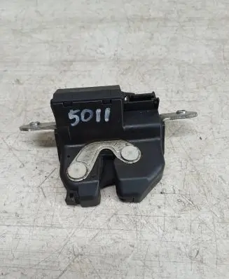 Fiat Bravo Tailgate/trunk/boot lock/catch/latch 55701971