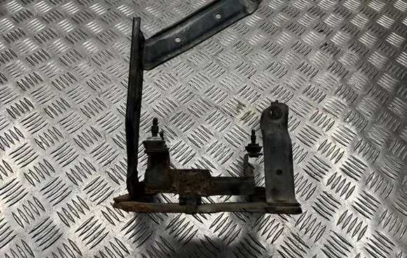 Volvo V50 Power steering pump mounting bracket 3M513K738AC C6S4B 1604085002020AO