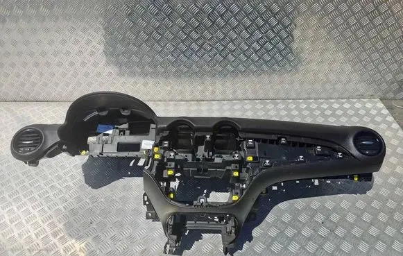 Opel Adam Dashboard 3004150900 8004150900
