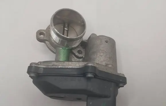 Volkswagen Golf VII Throttle body valve 04L131501C 0511150410 A2C53420794