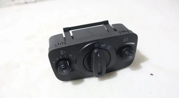 Ford Mondeo MK IV Light switch