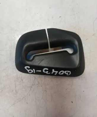 Volvo V40 Seat belt trim 31306951