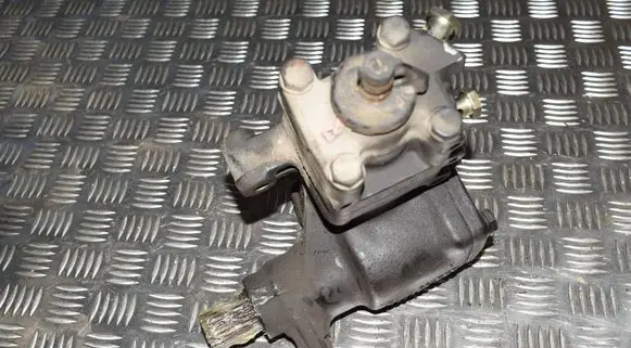 BMW 5 E39 Steering rack 1095189