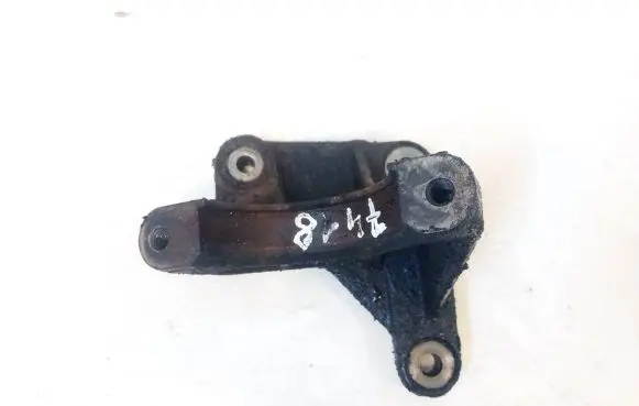 Volvo S60 Engine mounting bracket 9143465