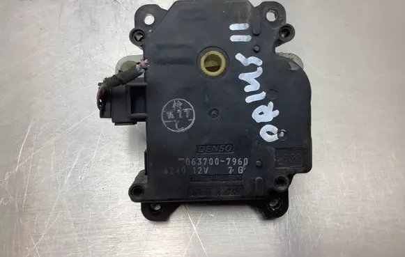 Toyota Prius (XW20) Air flap motor/actuator 0637007960