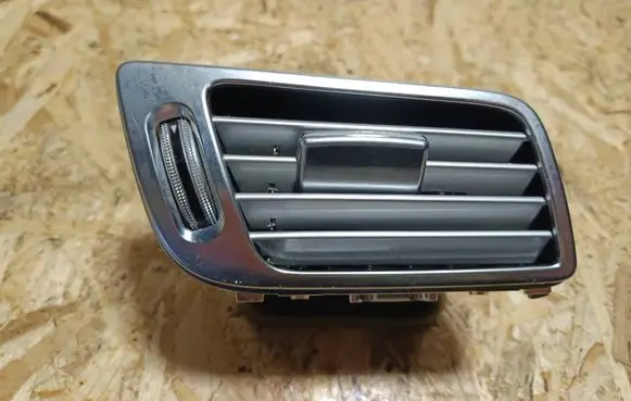 Mercedes-Benz CLS C218 X218 Dashboard side air vent grill/cover trim A2188300954
