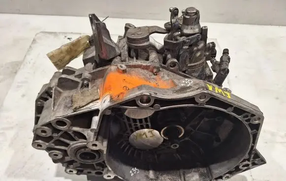 Opel Zafira C Valve vacuum 55574460F-40