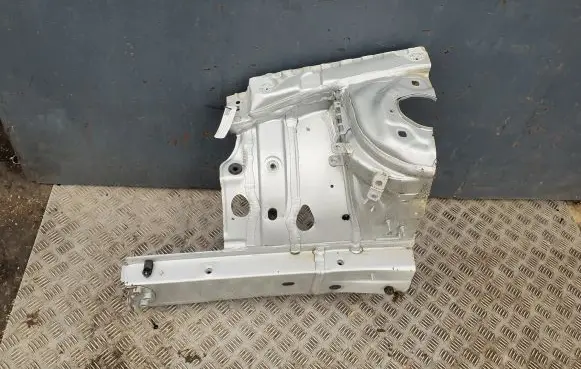 Mercedes-Benz A W176 Front side member 