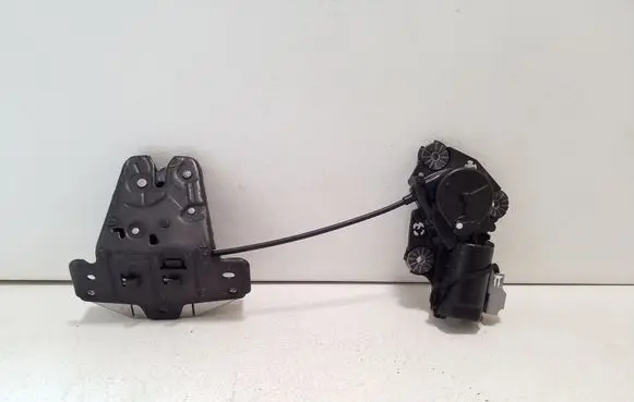 Volvo XC60 Tailgate/trunk/boot lock/catch/latch 32394631