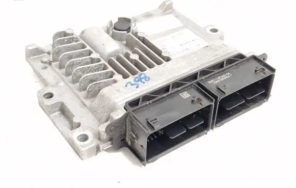 Ford Mondeo MK V Engine control unit/module DS7112B684UE 28476768 97RI010012