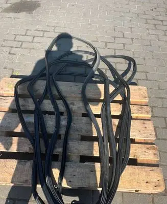 Audi Q5 SQ5 Front door rubber seal 