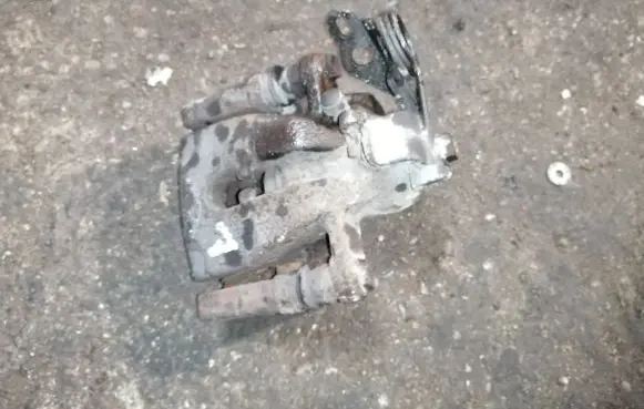 Ford S-MAX Rear brake caliper
