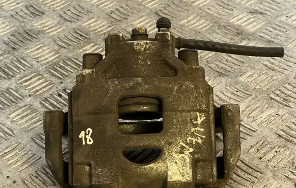 Toyota Yaris Front brake caliper