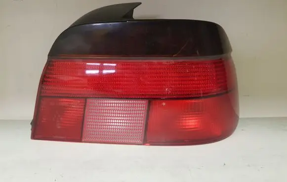 BMW 5 E39 Rear/tail lights 8358032