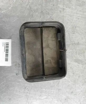 Tesla Model S Quarter panel pressure vent 2F2AB280B62AB