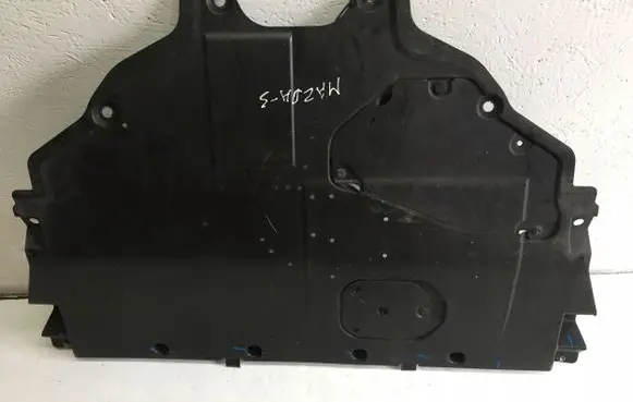 Mazda 3 II Front arch trim 567389099