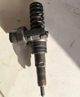 Skoda Fabia Mk1 (6Y) Fuel injector