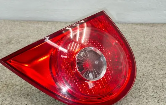 Volkswagen Golf V Tailgate rear/tail lights 1K6945094F 028500202 800002710
