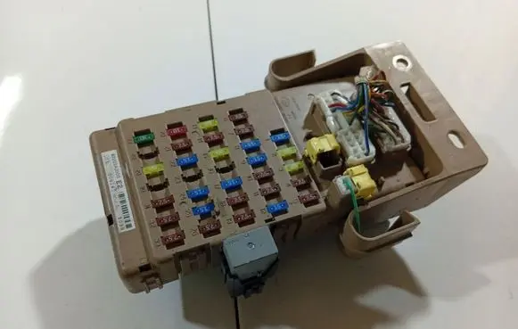 Fuse box set