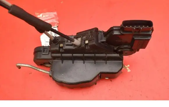 Hyundai H-1, Starex, Satellite Front door lock