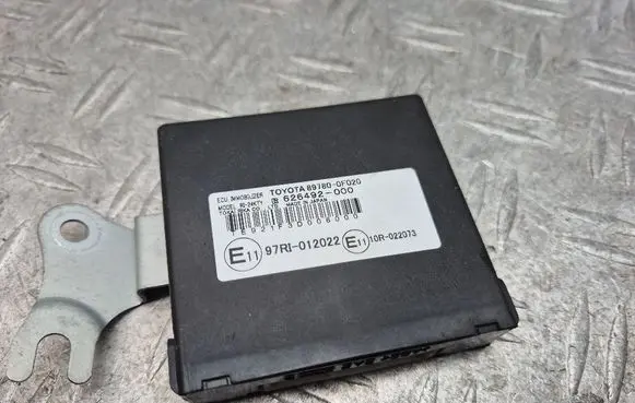 Toyota Corolla Verso AR10 Immobilizer control unit/module 897800F020 626492000